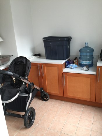 Laundry area/storage/trash sorting area (Koreans take recycling VERY seriously.)